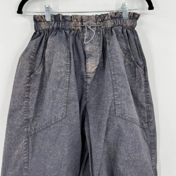 Urban Outfitters Sloan Nylon Distressed Balloon leg Pants - Picture 4 of 7